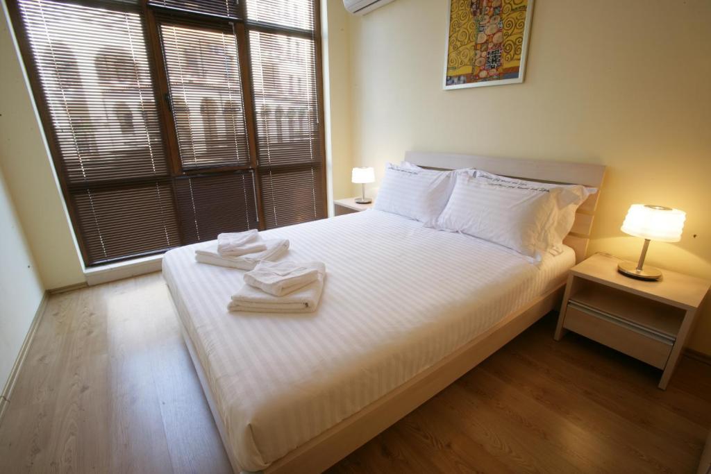 Lighthouse Apartments And Villas Baltsjik Kamer foto